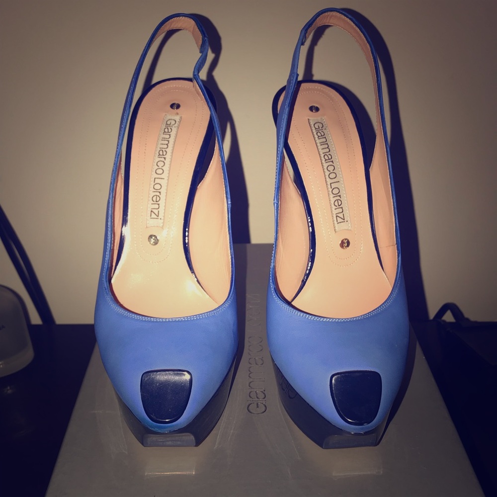 NIB  Gianmarco Lorenzi Blue Slingback Heels